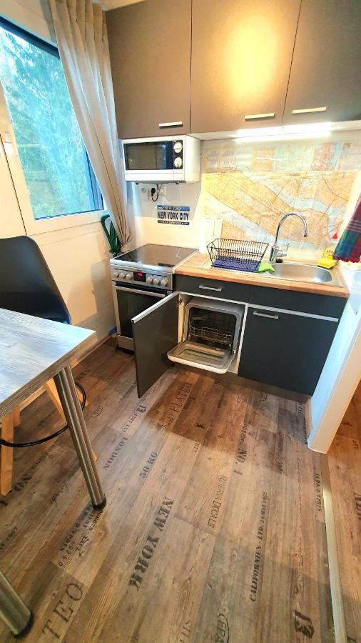 Frankes Lodge Apartment Mit Garten Und Pool, 6 Einzelbetten, Parkplatz Essen Exteriör bild