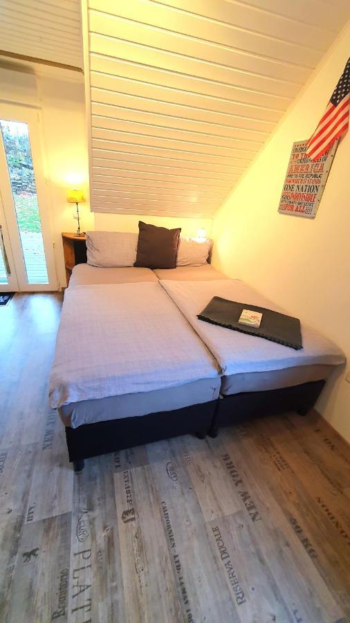 Frankes Lodge Apartment Mit Garten Und Pool, 6 Einzelbetten, Parkplatz Essen Exteriör bild