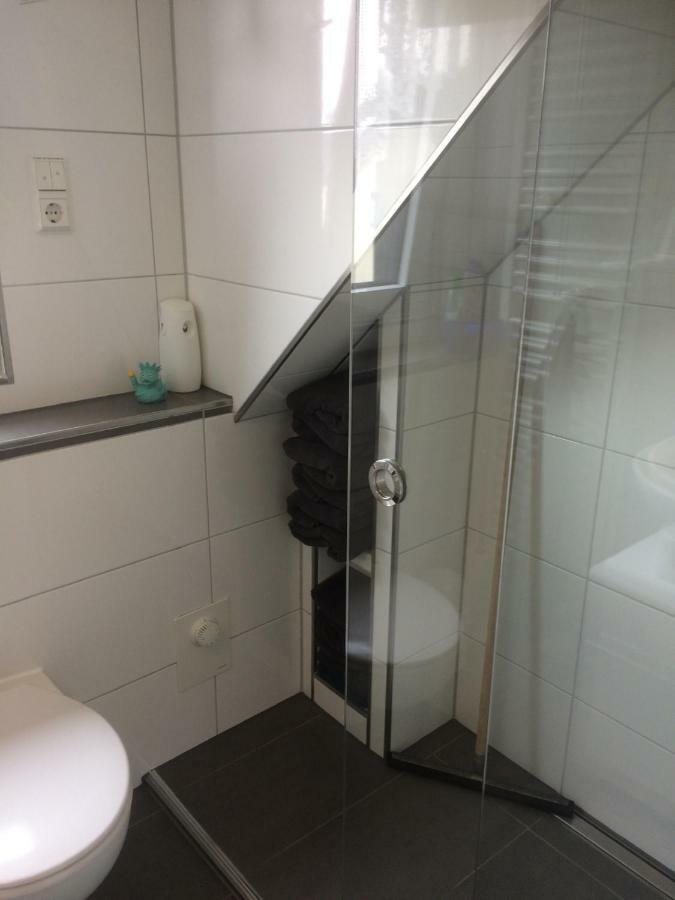 Frankes Lodge Apartment Mit Garten Und Pool, 6 Einzelbetten, Parkplatz Essen Exteriör bild